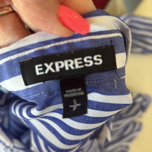 Express women’s blue and White Striped Button-Up Shirt 2 pockets tab sleeves S - Picture 10 of 14